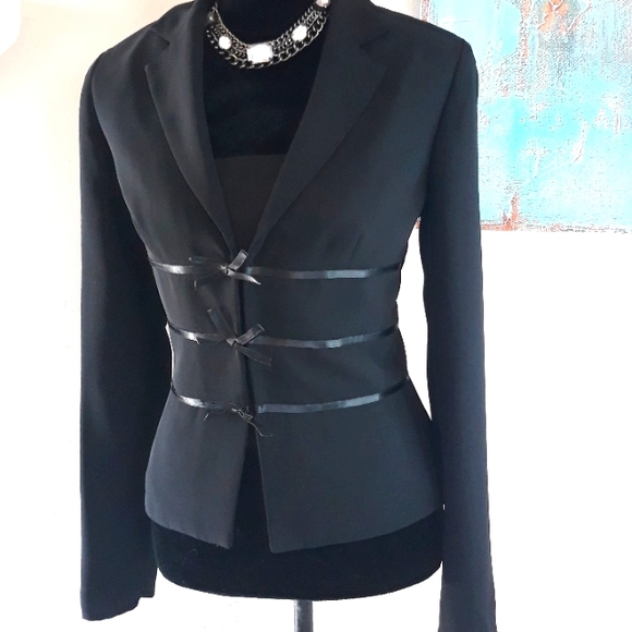 Evan Picone/ Black Blazer/ Satin Ribboned Trim Detail - Picture 7 of 9